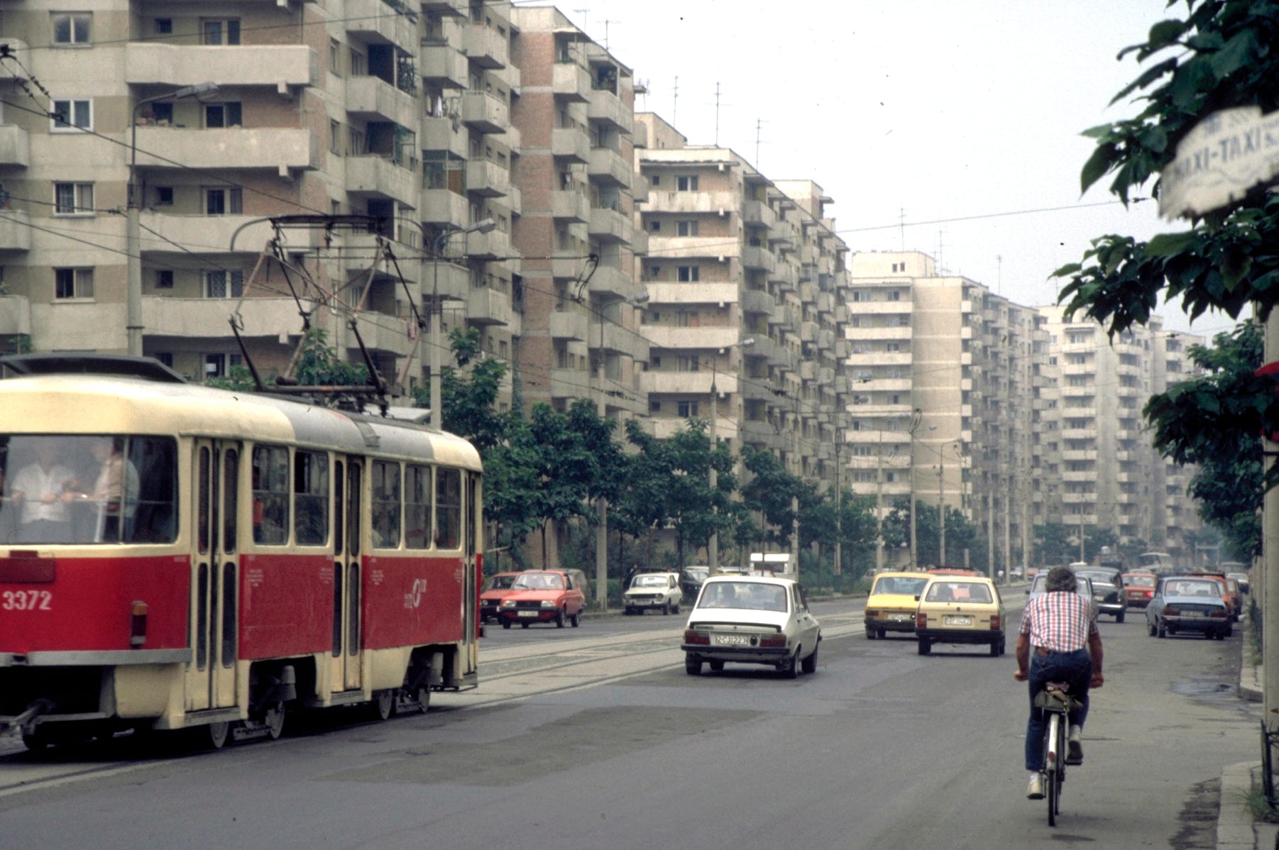 Strada Turda, a main road in downtown Bucharest – our lunch stop on 1st August 1987.