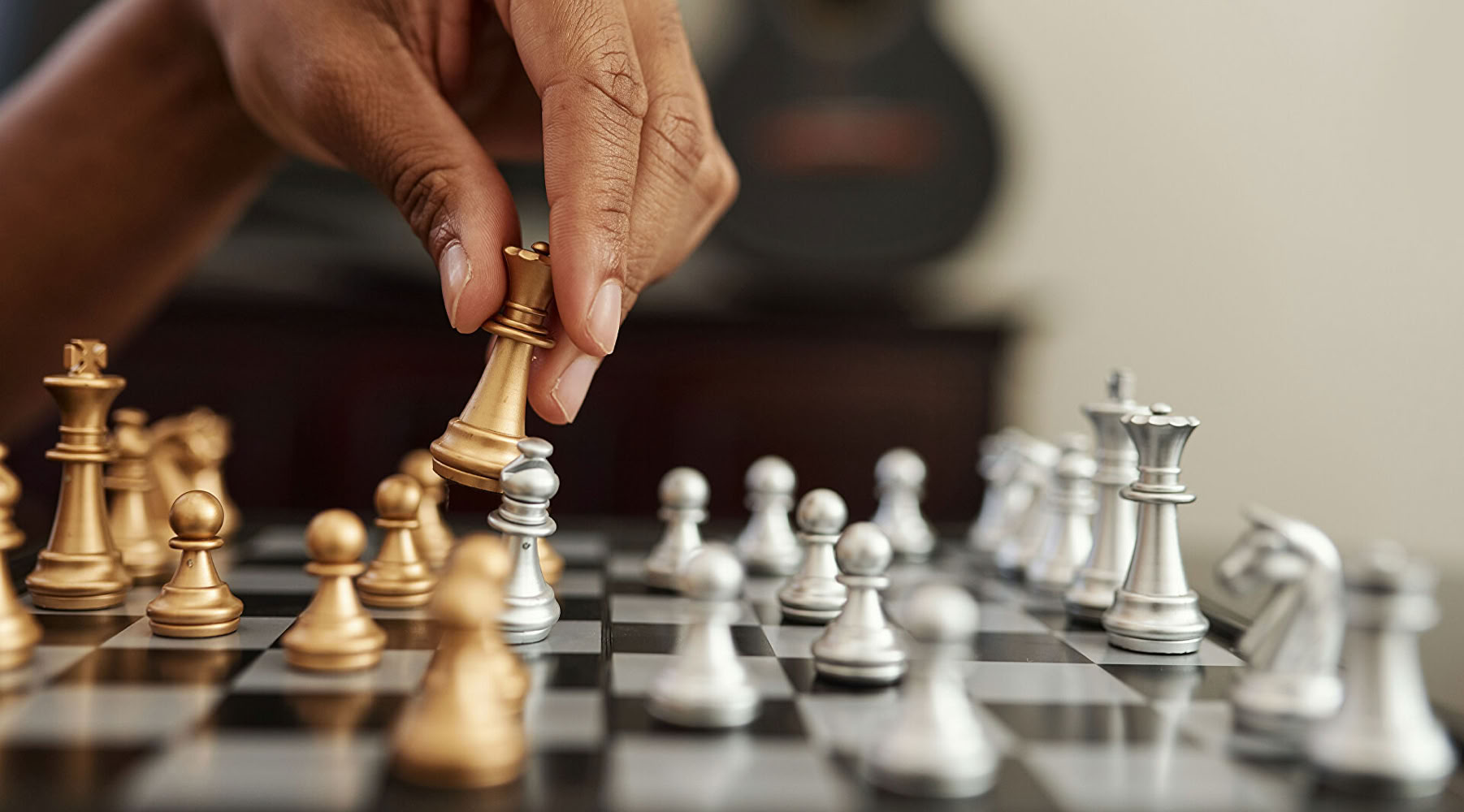 Moving the Queen on a chess board